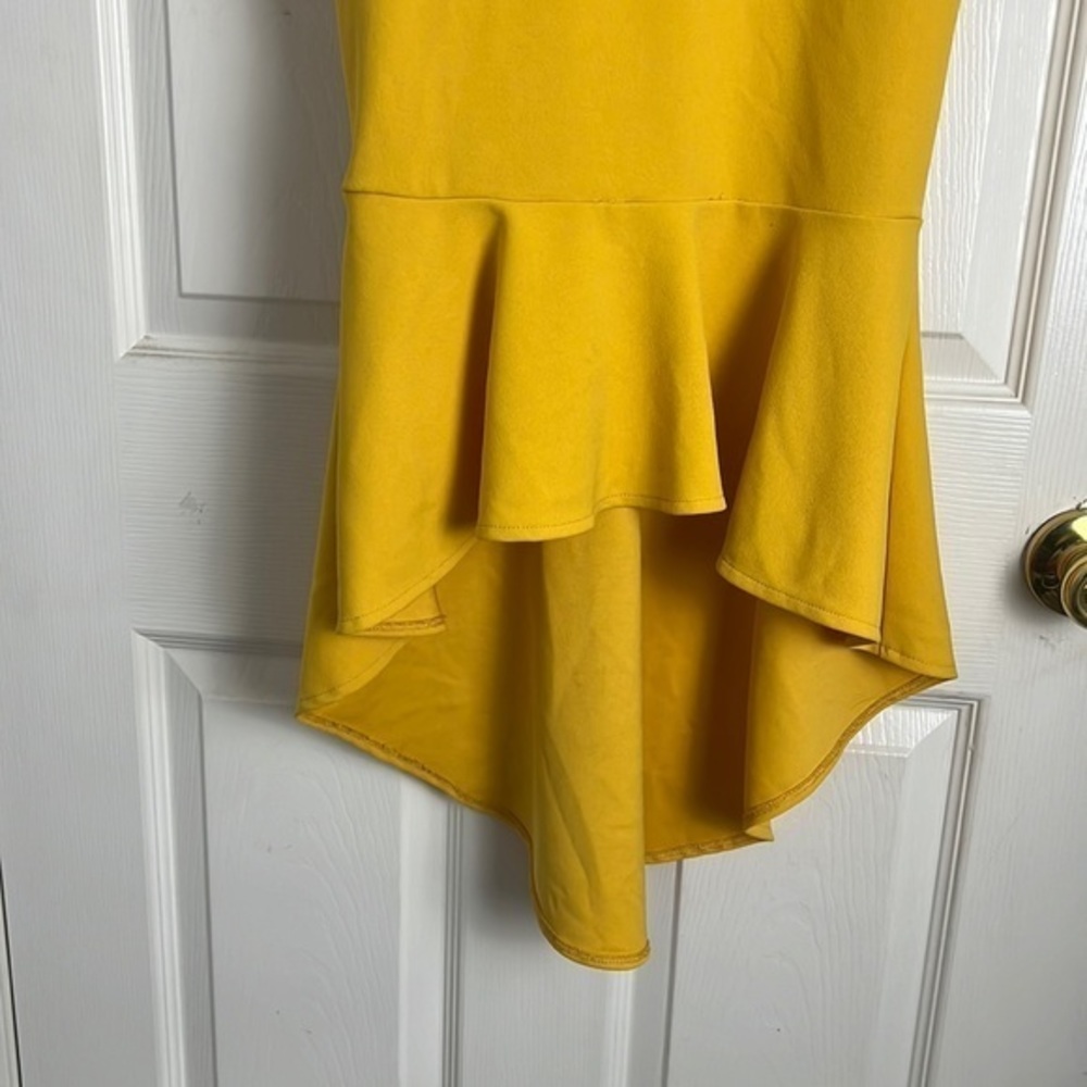 Off Shoulderโ Ruffle Midi Dress - Picture 4 of 6
